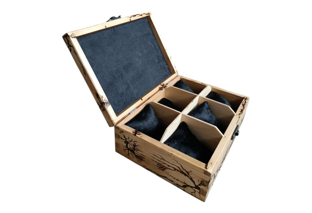 Drewniane pudełko na zegarki,pudełko na zegarki,