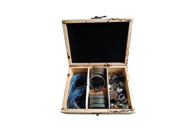 Drewniane pudełko na biżuterię,organizer