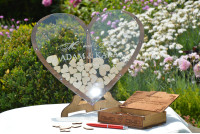 Drewniana Księga Gości Weselnych w Kształcie Serca 3D/100 serc