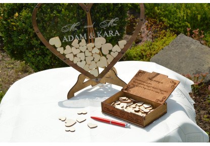 Drewniana Księga Gości Weselnych w Kształcie Serca 3D/100 serc