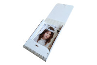 Drewniane pudełko na zdjęcia z okazji Pierwszej Komunii Świętej w kolorze białym na zdjęcia  15×23 cm