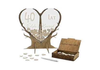 Drewniana Księga Gości w...