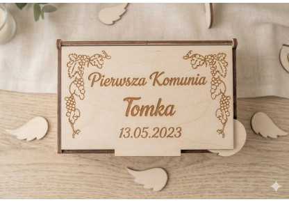 Drewniana Księga Gości I Komunia  w Kształcie Serca 3D/35 skrzydełka